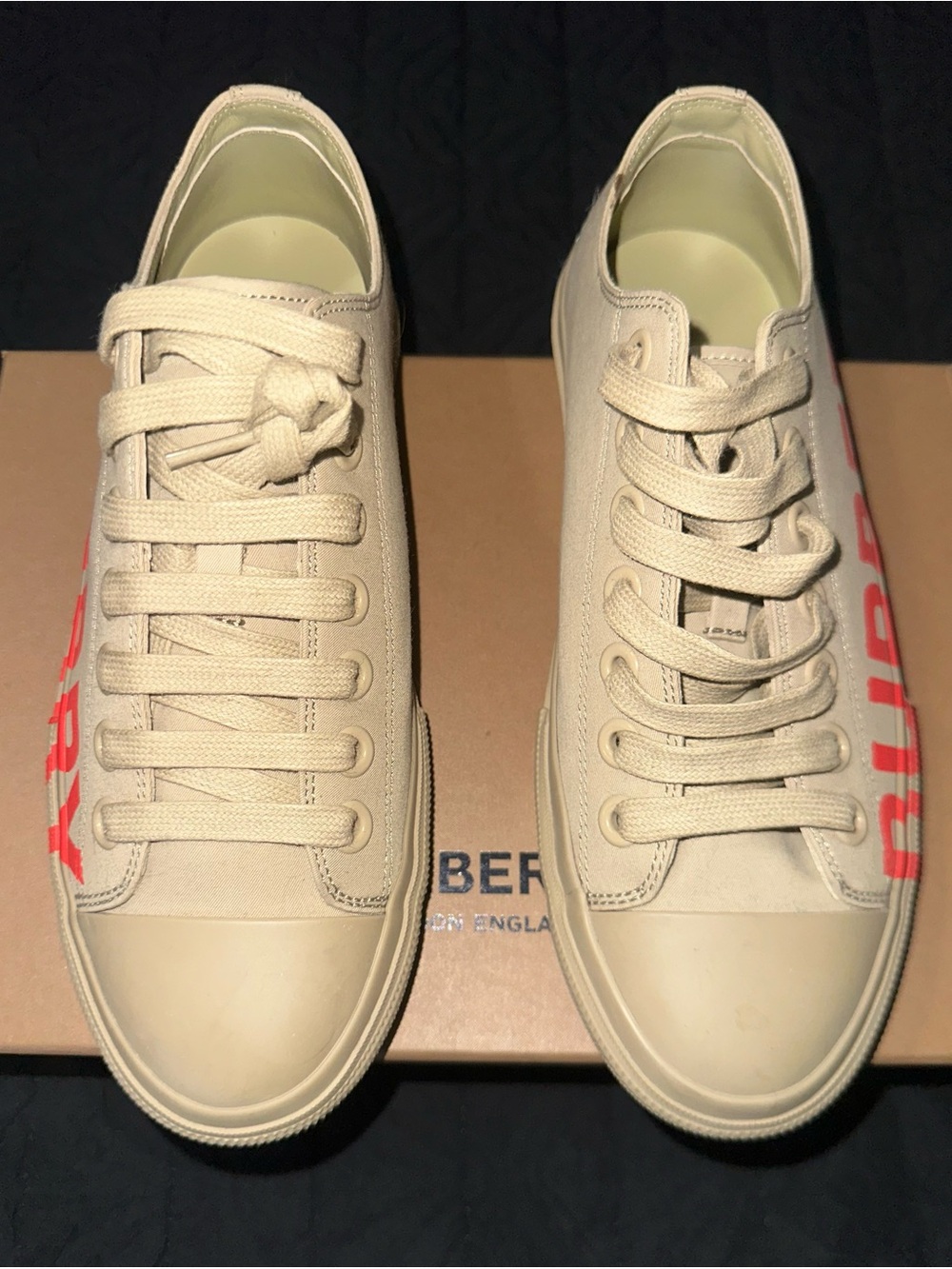 Burberry Beige Low-Top Sneakers with Neon Pink Logo - Picture 2 of 7